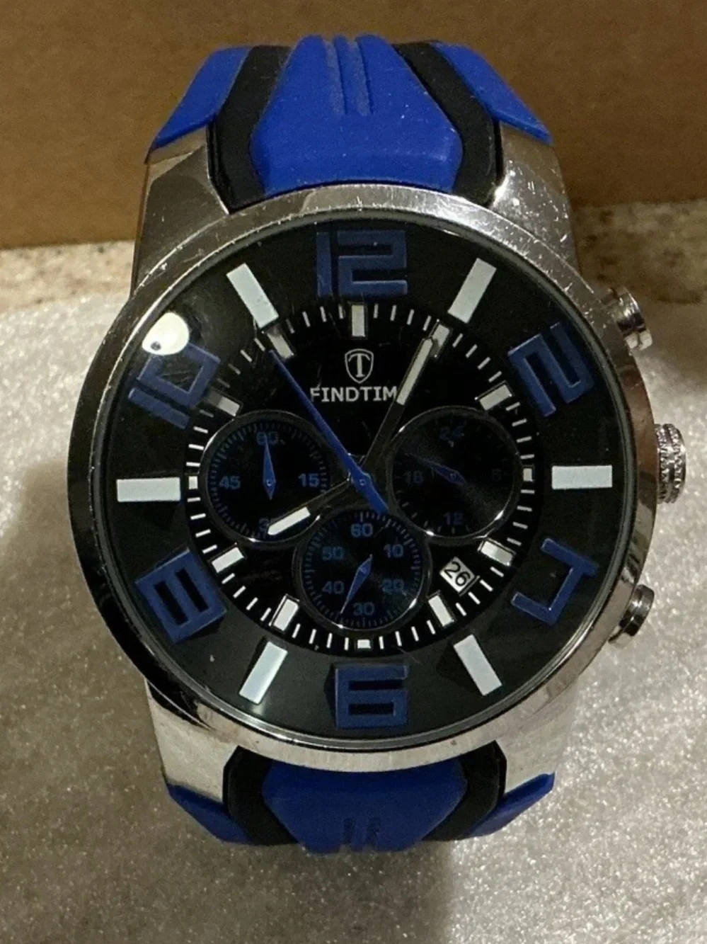 Mens Findtime Sport Watch Silicone Strap Water Resistant Black/Blue Needs Batter